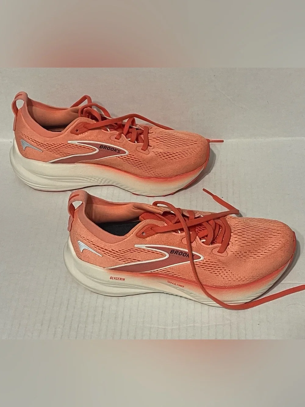 Brooks Glycerin 22 - Women’s 7 - Desert Flower/Hot Coral/Milk - NIB